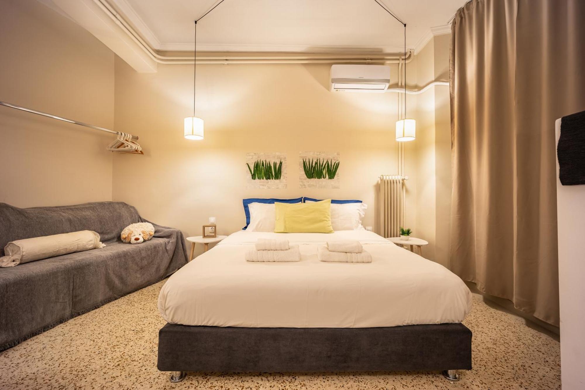 Filopappou Decent Apartment Atenas Exterior foto